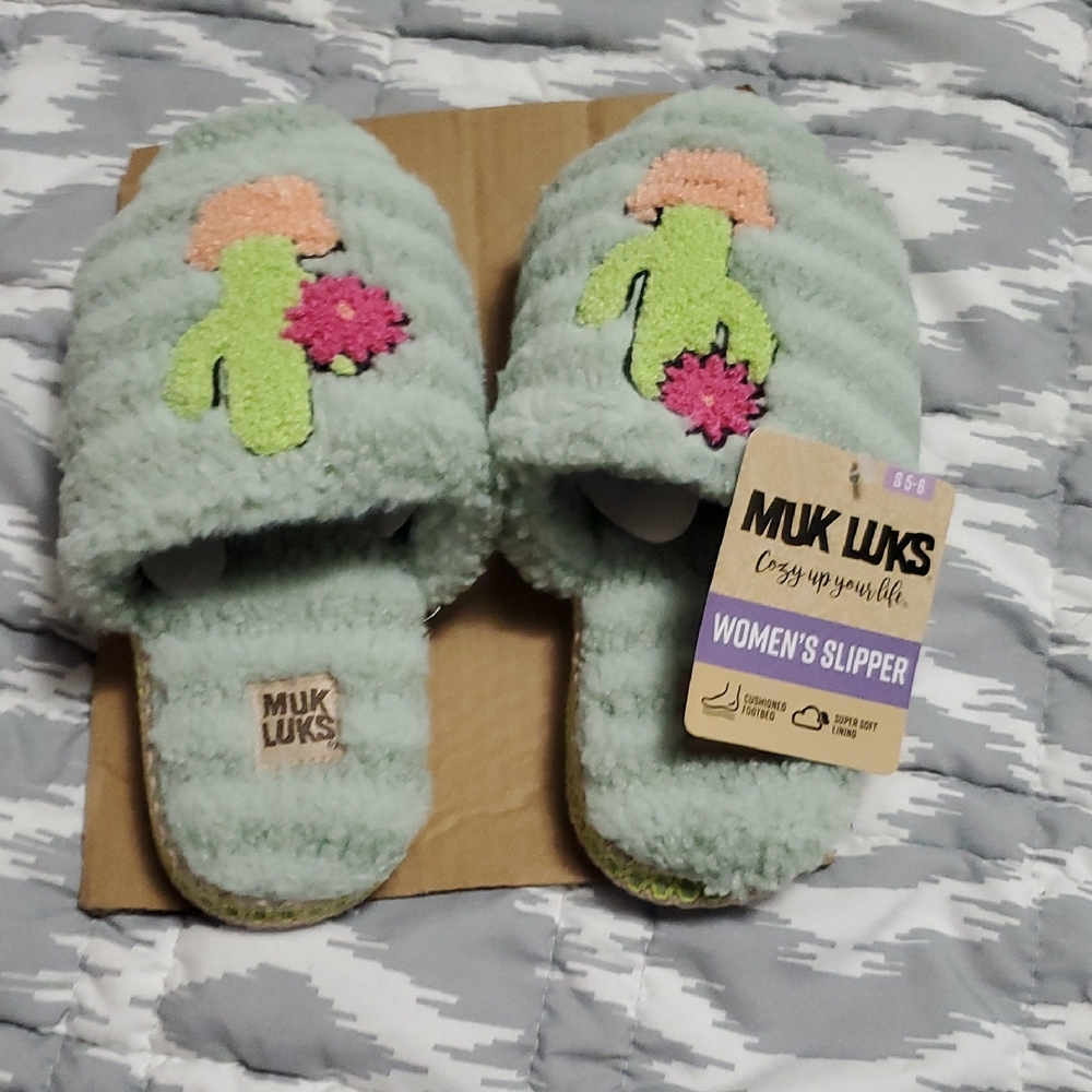 Muk Luks Women's Mint Green Cactus Slippers